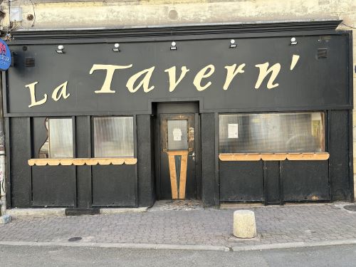 devanture de la tavern'